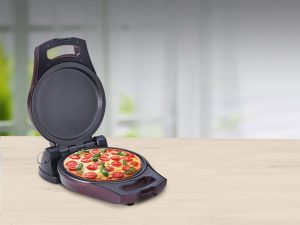 Pizza maker